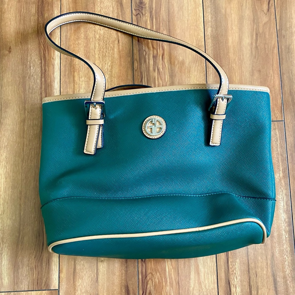 GB shoulder bag